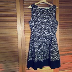 Closet UK Metallic Scroll Print Dress NWOT